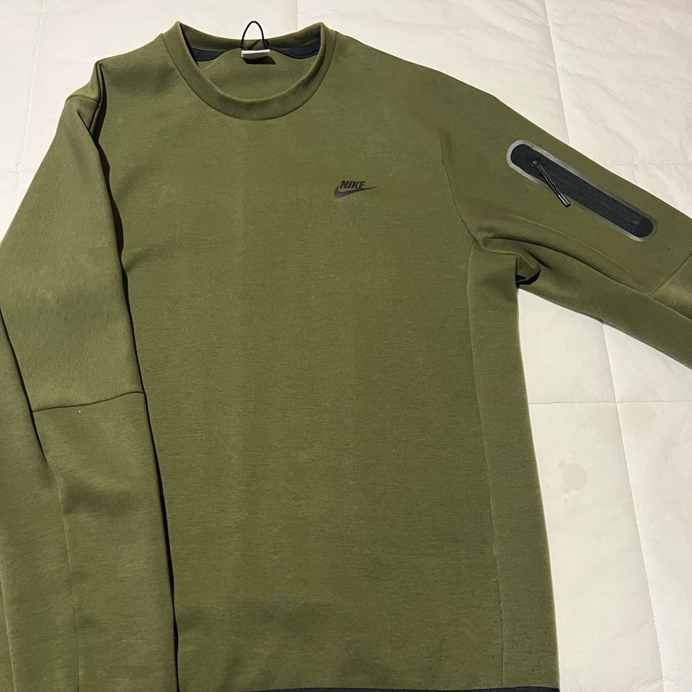 Nike Tech Fleece Neck Sweater size Large